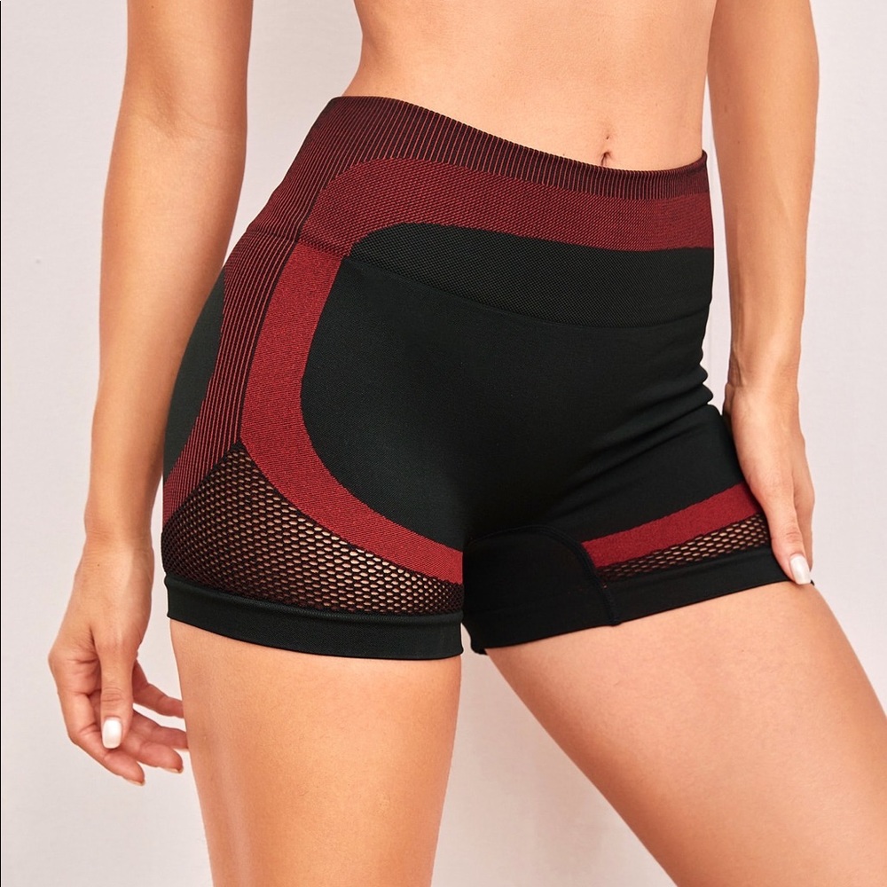SHEIN Striped Sport Shorts ❤️🖤